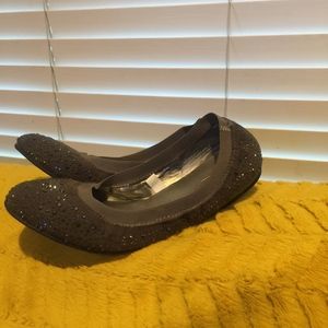 Mossimo flats never worn